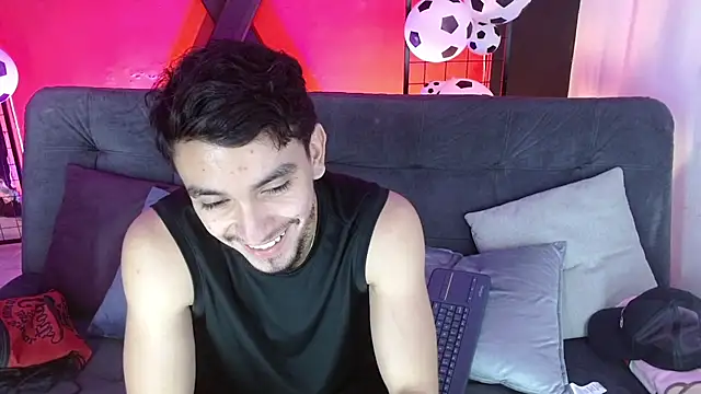 dante_18cm_ live cam on StripChat