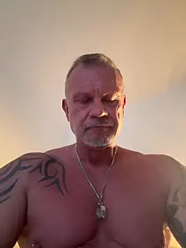 Hotman_2026 live cam on StripChat