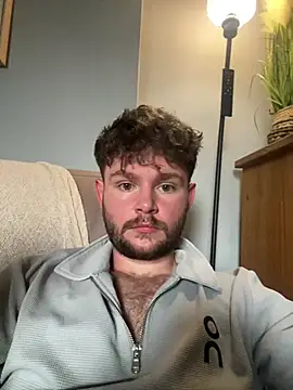 Ronnie153 live cam on StripChat
