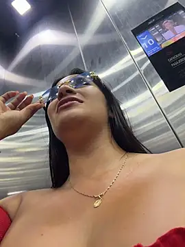 Pamela_Luna live cam on StripChat