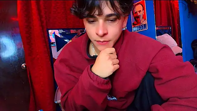 Luke_Howland webcam