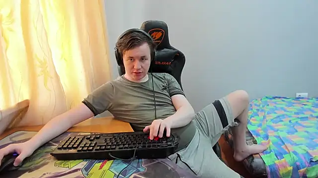 iliaskrislove live cam on StripChat