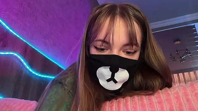 Your_Little_Bear webcam