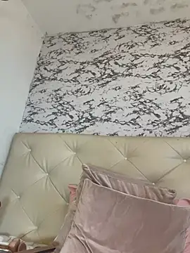 Lili__taylor webcam