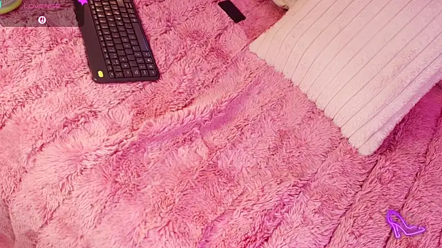 MylaDreams webcam