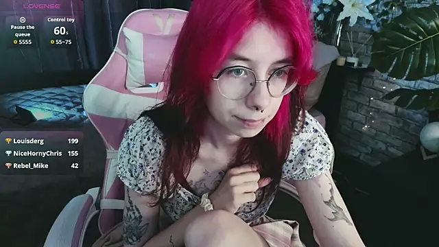 Alice_Nyx webcam
