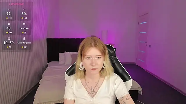 Elira_Vane live cam on StripChat