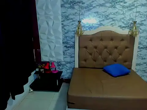 DannaPetitee webcam