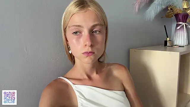 AliceGilbert_ webcam