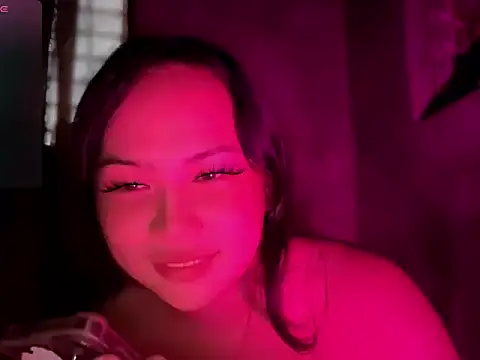 callmequeen69 live cam on StripChat