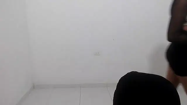 estefania224 live cam on StripChat