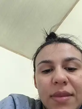 Daniela-rosee live cam on StripChat