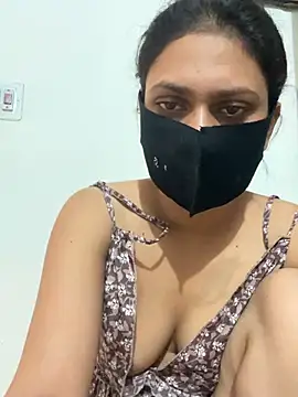 kavyq3791 webcam