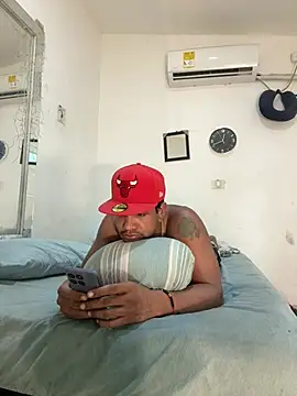 bigdick211292 webcam