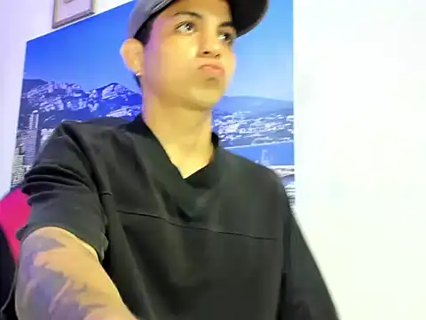 cameron_lux77 webcam