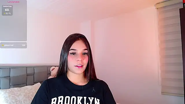 x_isabela_x webcam
