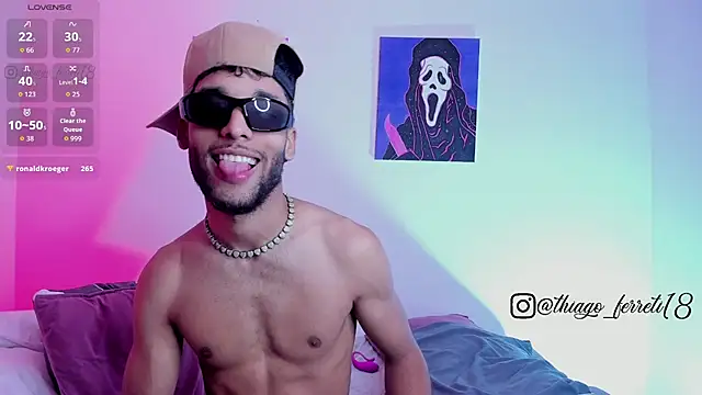 Thiagoferreti live cam on StripChat