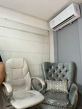 AnnaJaimes live cam on StripChat