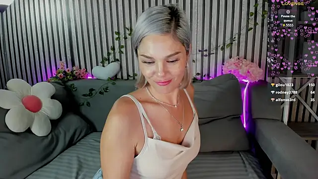 Betty_Brock webcam