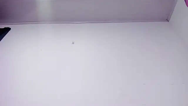 nahomyrusell_ webcam