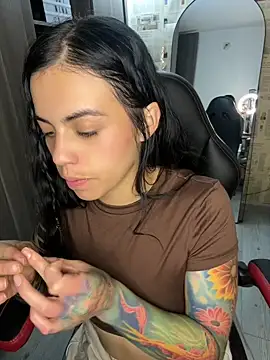 i_am_nina_ live cam on StripChat