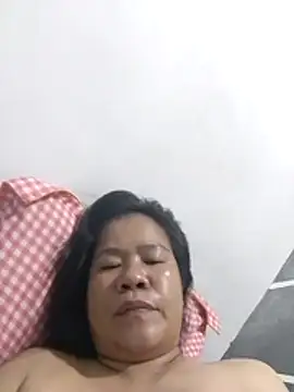AsianbouncieGIRL webcam