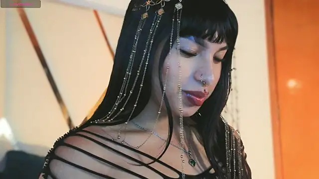 MeelFox live cam on StripChat