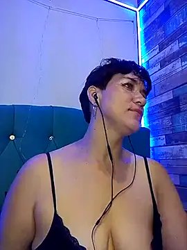 Alice_Jovovich69 webcam