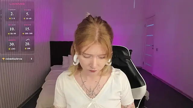 Elira_Vane webcam