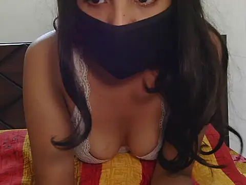 sugar_mommy98 (F young) - lets make rainy days erotic