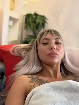 TeaseBabeXXX webcam