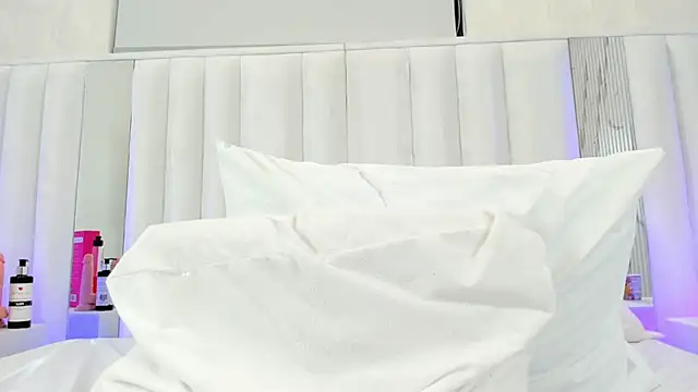 serena_lovee webcam