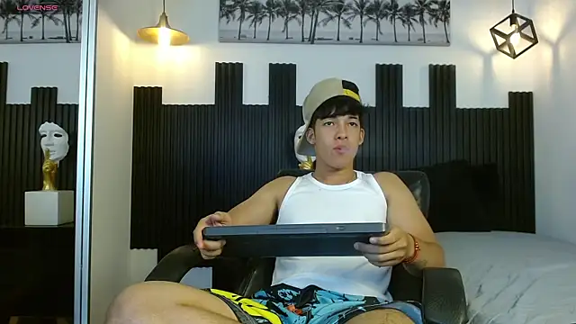 ren_storm live cam on StripChat