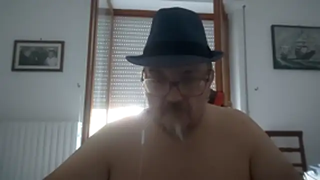 Theitalianpapi webcam