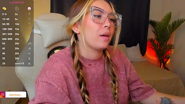 dakottaa_ webcam
