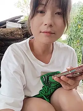Linda-yiyi webcam