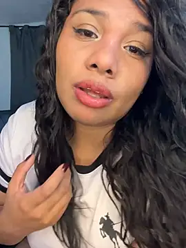 rashell1_queen (F young) - oil my ttis + suck