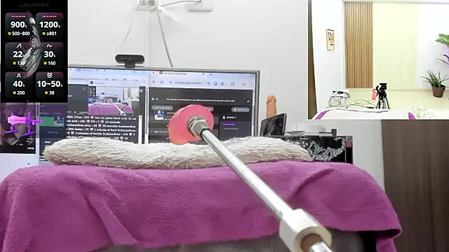 Paulina_Davis_ webcam