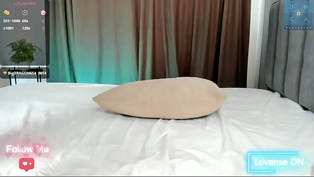 MinaDiamondd webcam