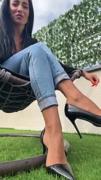 FeetVibe live cam on StripChat