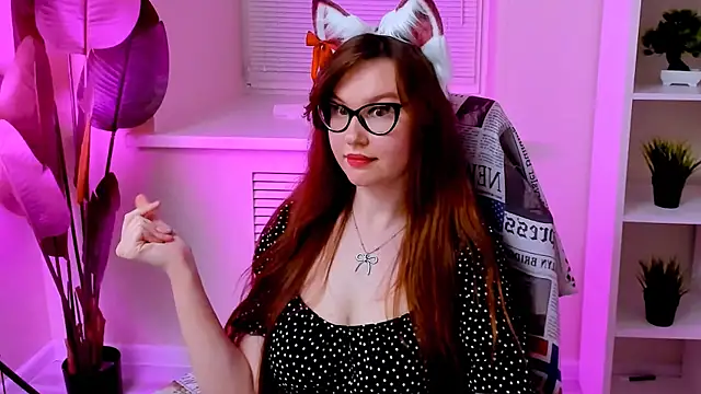 CarolGiggly webcam