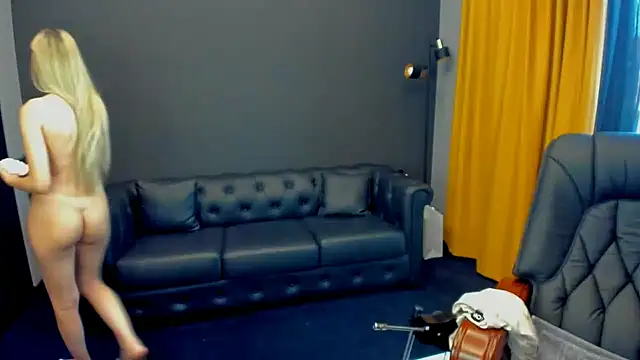 HaleySweet18 webcam