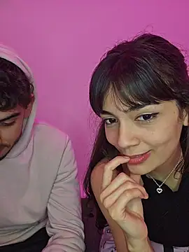 LeoyNicky98 webcam