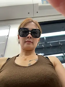 okgirl_23 webcam
