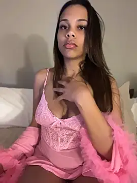 Petite_Baddie