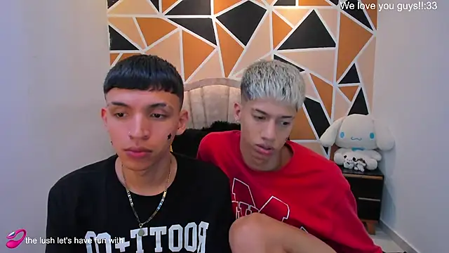 Juan_Nd_Steven live cam on StripChat