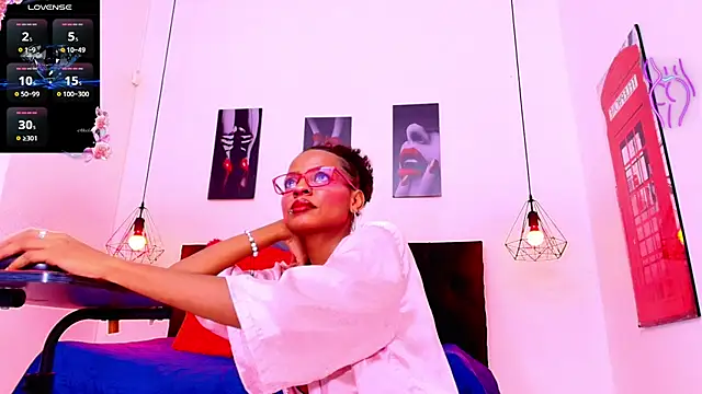 hilary_banks1 webcam