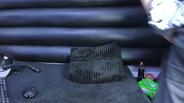 Megan_Thompson_ webcam