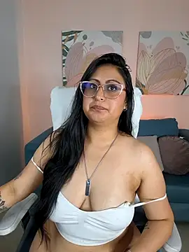 Amber_gold_ webcam