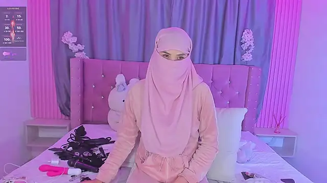 Nayla-Mouna webcam